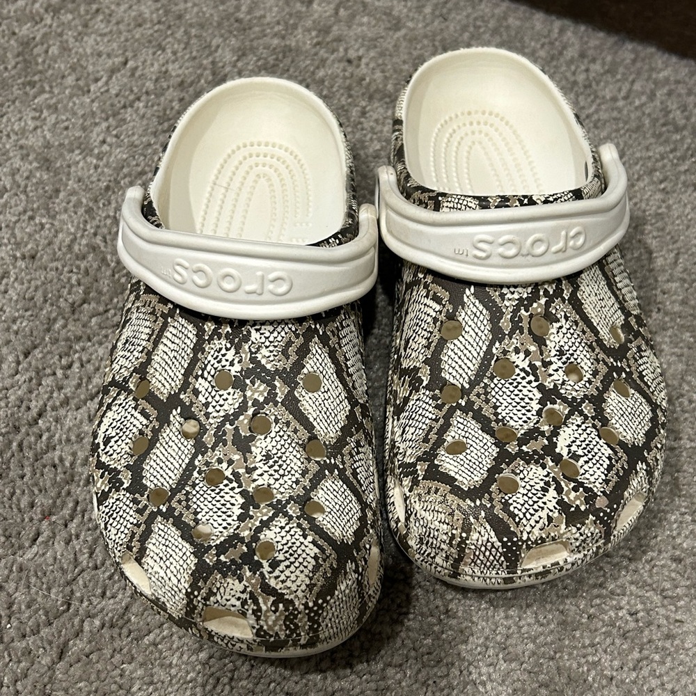 Crocs